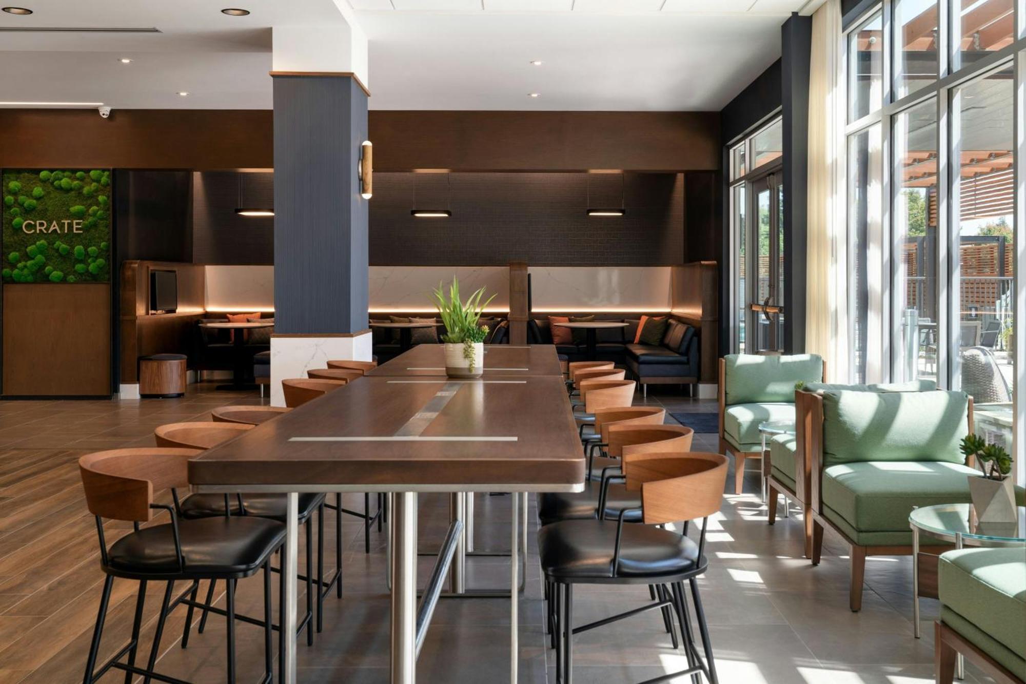 ホテル Courtyard By Marriott Fresno クローヴィス エクステリア 写真